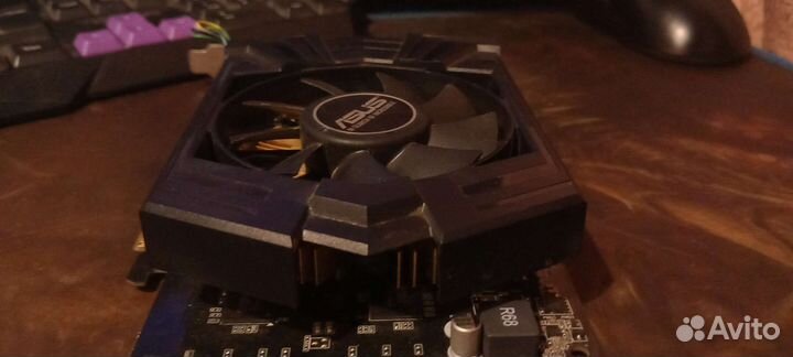 Видеокарта GTX750