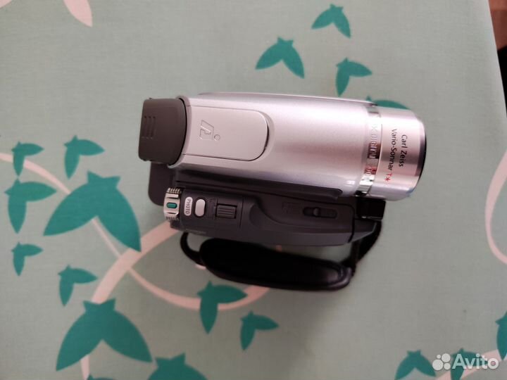 Видеокамера sony dcr-hc94e