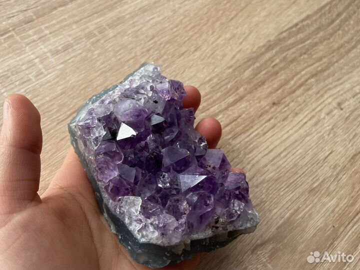 Камень аметист