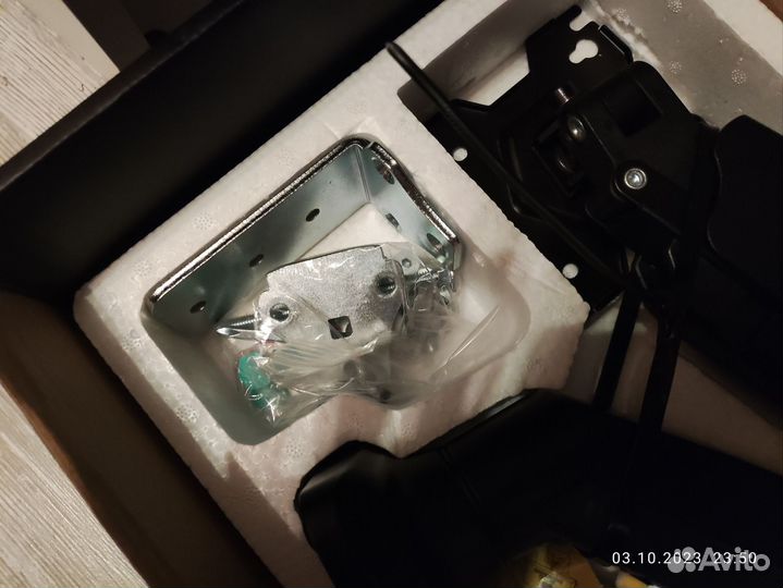 Кронштейн для монитора onkron g80