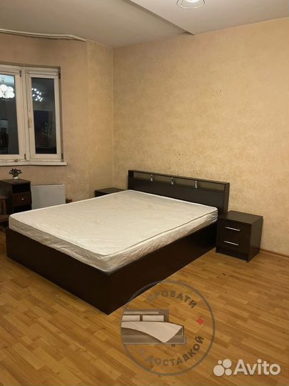 Кровать двухспальная