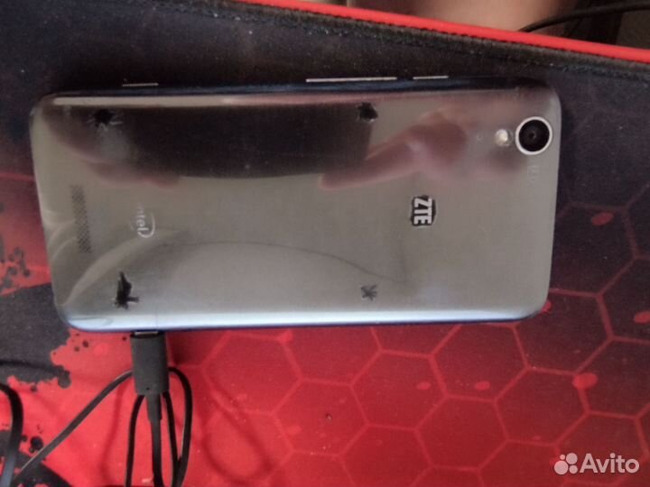 ZTE V975 Geek, 2/16 ГБ