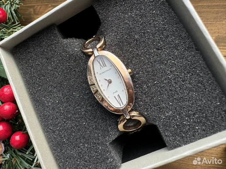 Часы женские Romanson сталь позолота циркон