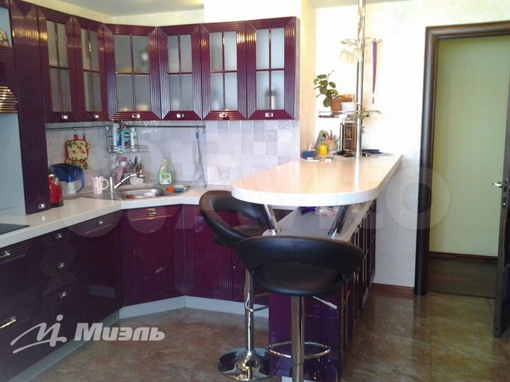 2-к. квартира, 72 м², 3/14 эт.