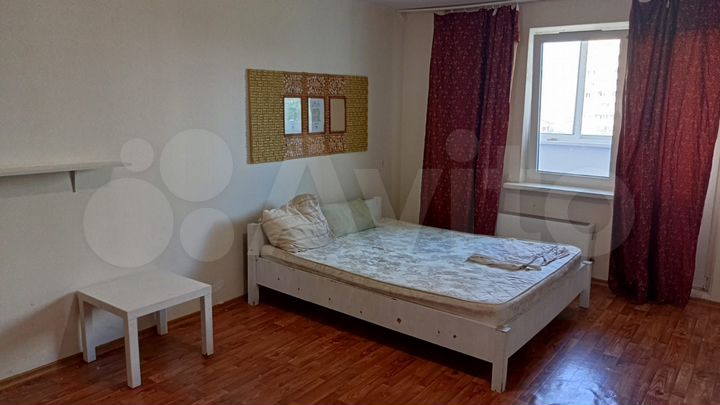 3-к. квартира, 90 м², 4/16 эт.