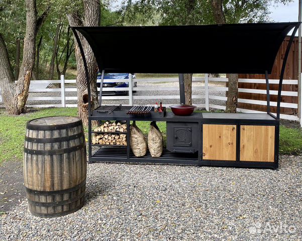 Мангал с крышей и печкой для казана