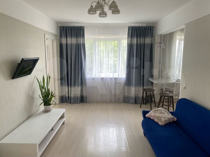3-к. квартира, 50 м², 1/5 эт.