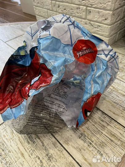 Надувные игрушки на море в бассеин