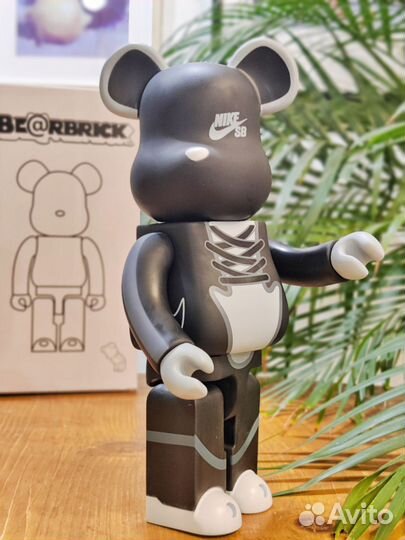 Мишка Bearbrick BlackNike
