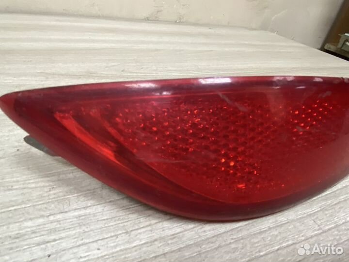 Катафот заднего бампера Hyundai Solaris I (2010—20