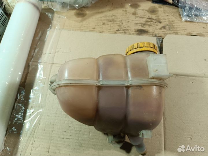 Бачок расширительный Opel Vectra