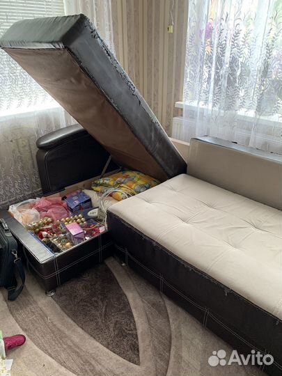 Угловой диван