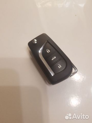 Выкидной Ключ Тойота Авенсис / Toyota Avensis