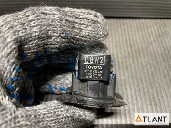 Датчик парктроника toyota sienta