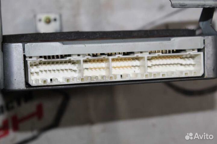 Блок EFI toyota 1NZ-FE platz NCP12 8966152601