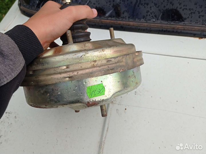 Вакуумный усилитель тормозов ваз