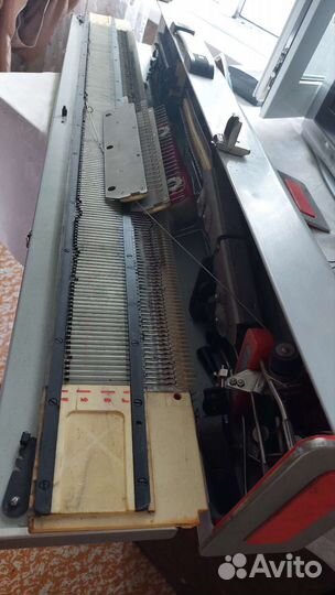 Вязальная ручная машина Нева 4-1