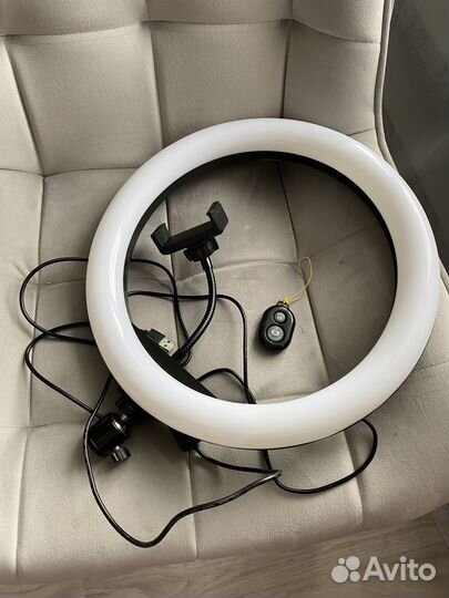 Кольцевая лампа со штативом