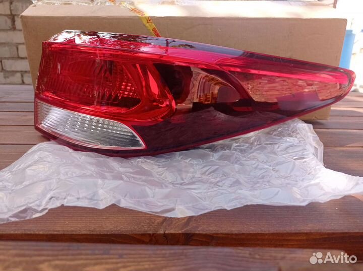 Фонарь задний правый Kia Rio 4 2017