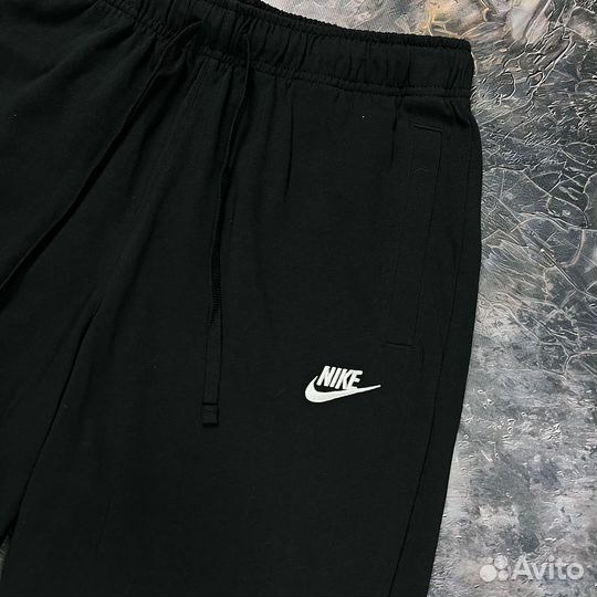 Шорты Men's Nike Club Essential