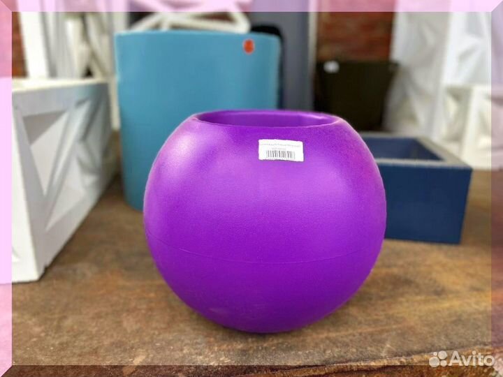 Кашпо в форме шара уличное