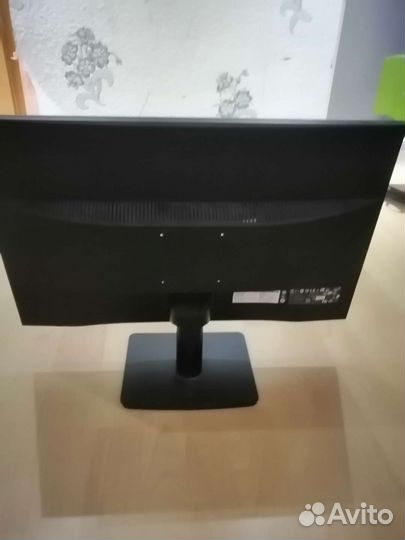 Монитор HP 22y Display