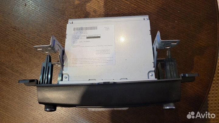 Штатная магнитола Toyota rav xa40