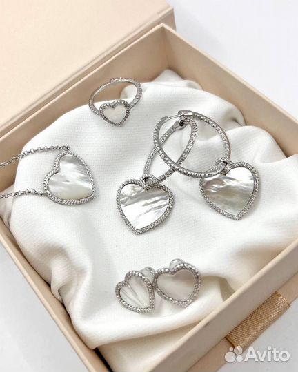 Серьги и кольцо apm Monaco