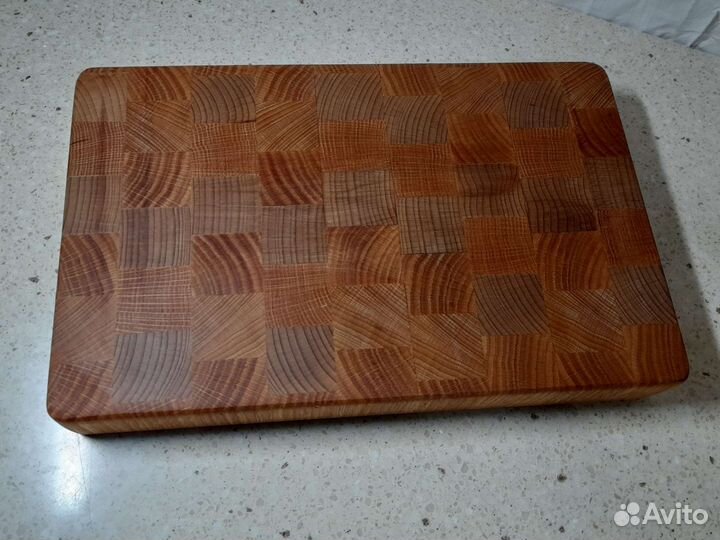 Торцевая разделочная доска из дуба и бука