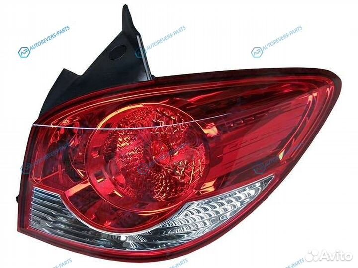 ST-235-1915R Фонарь задний chevrolet cruze 09- HBK