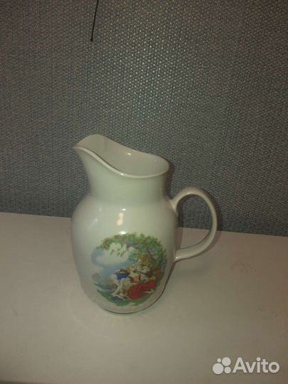 Кувшин молочник