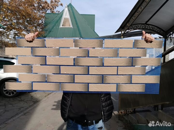 Гибкий кирпич на сетке для фасада