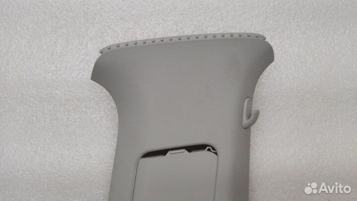 Обшивка центральной стойки правая Volkswagen Polo