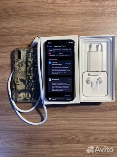 iPhone Xs, 256 ГБ