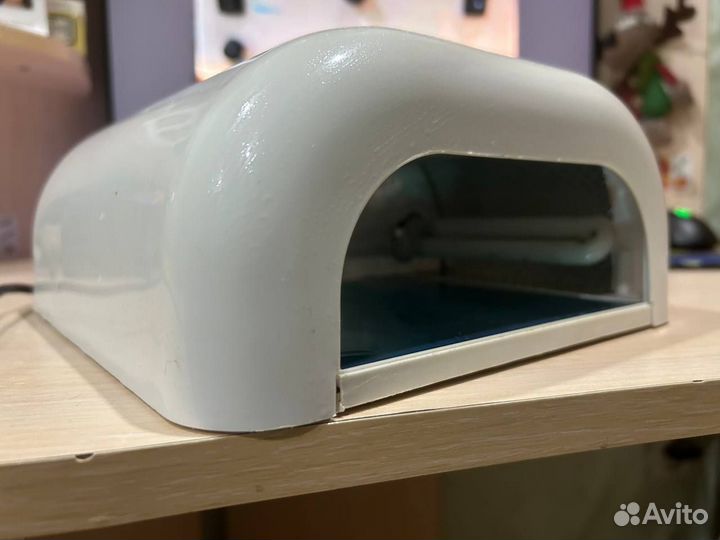 Лампа для ногтей