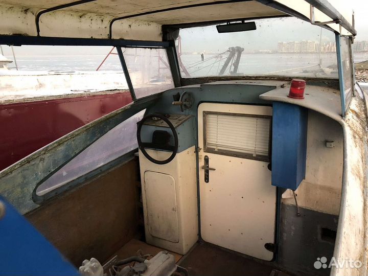 Продаю командирский разъезной катер 