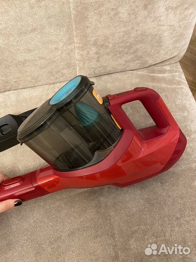 Вертикальный беспроводный пылесос Philips SpeedPro