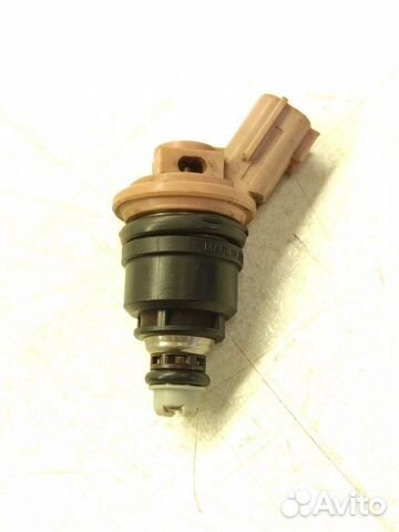 Форсунка топливная Nissan Cefiro PA32 VQ25DE