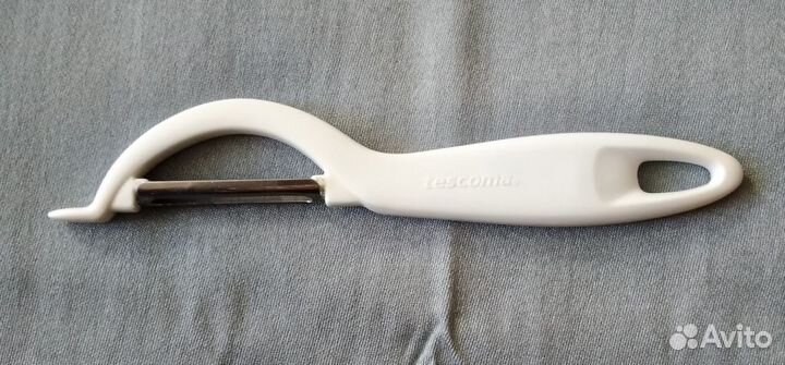 Кухонная утварь (овощечистки, венчики и пр)