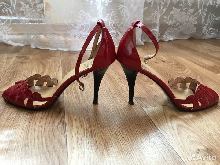 Босоножки Corso Como