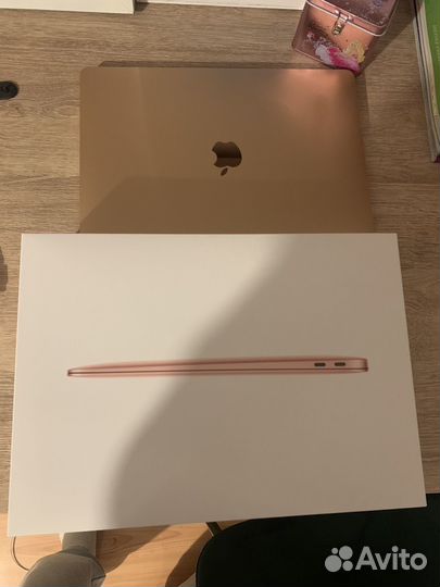 Macbook air 13 2020 полностью новый