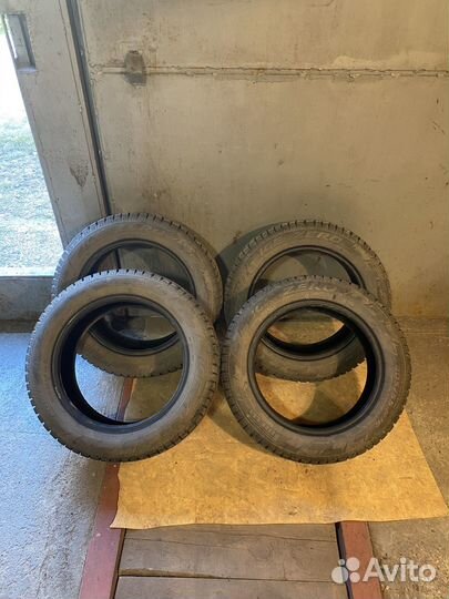 Pirelli Ice Zero 195/65 R16