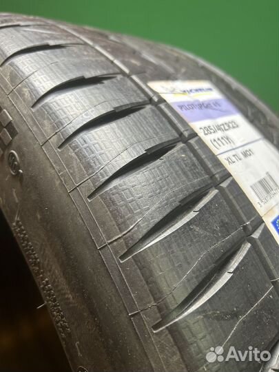 Michelin Pilot Sport 4 S 285/40 R23 и 325/35 R23 115Y