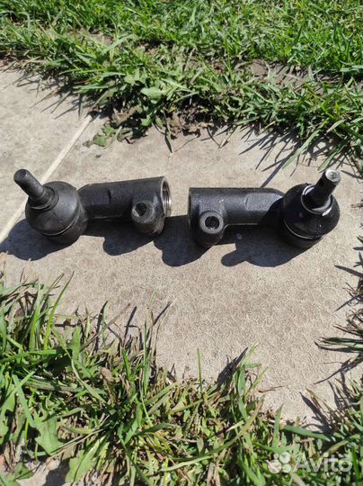 Рулевые наконечники (левый и правый) на калину 1