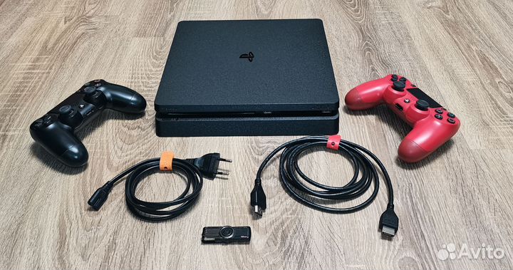 Sony playstation 4 slim