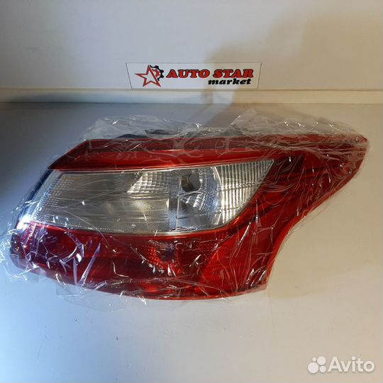 Фонарь задний правый внешний Ford Focus 3 (III)