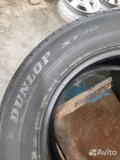 Dunlop Grandtrek ST30 225/65 R17