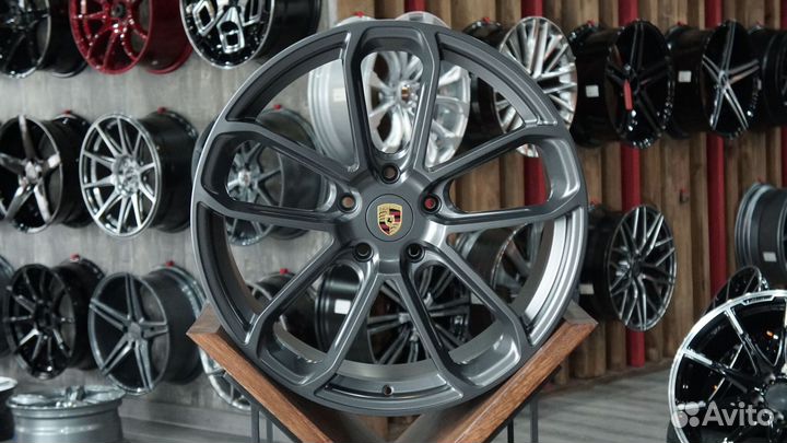 Литые диски R22 на Porsche Cayenne. Эфф1