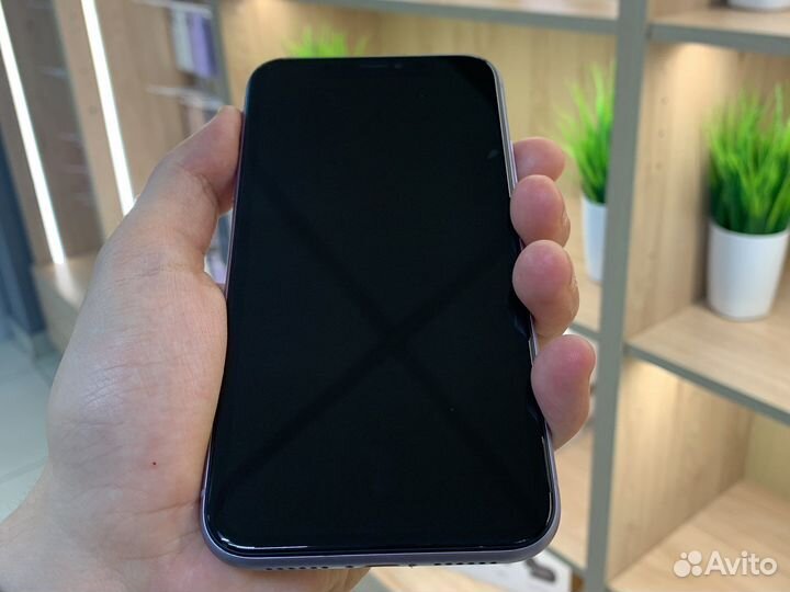 iPhone 11, 64 ГБ