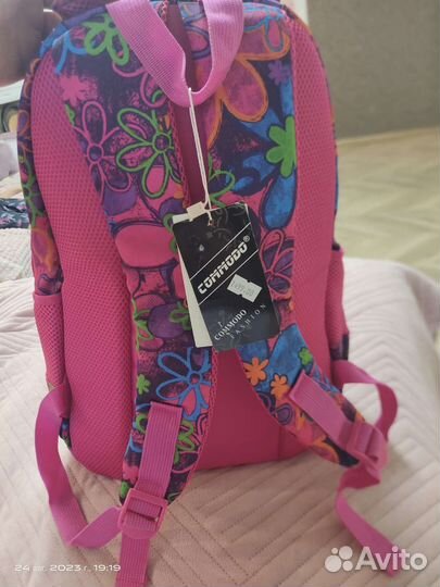 Рюкзак школьный для девочки новый
